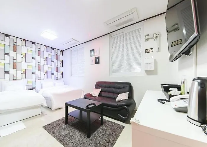 Itaewon A One 2*